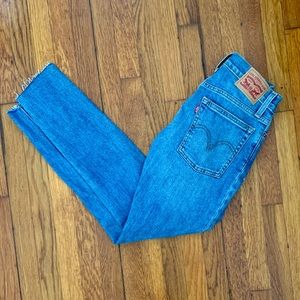 NWOT Levi’s Wedgie Skinny Medium Wash Jeans 26